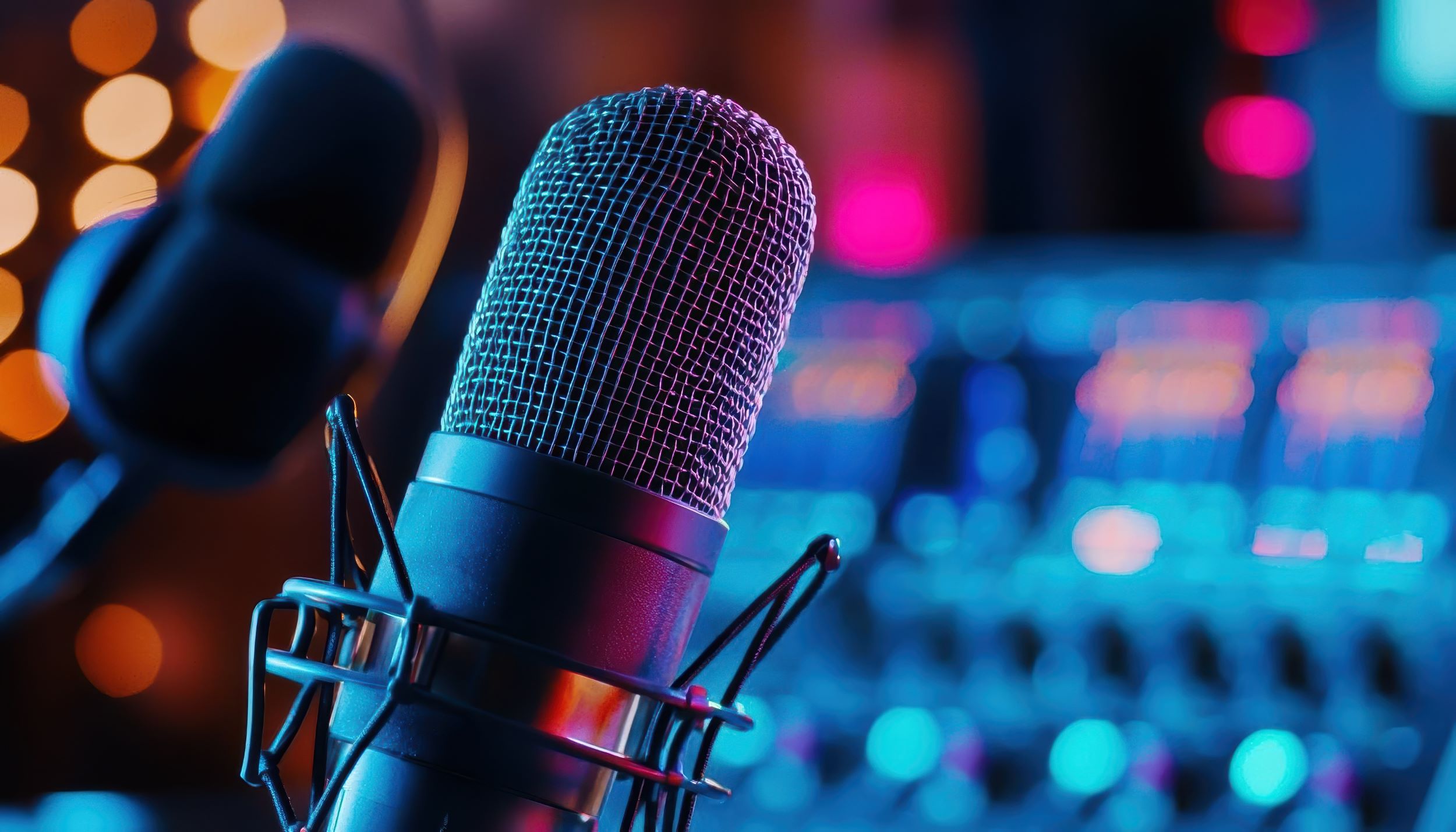Podcast Microphone MLIS Website